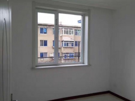 劳动公园西 4楼 精装 地热